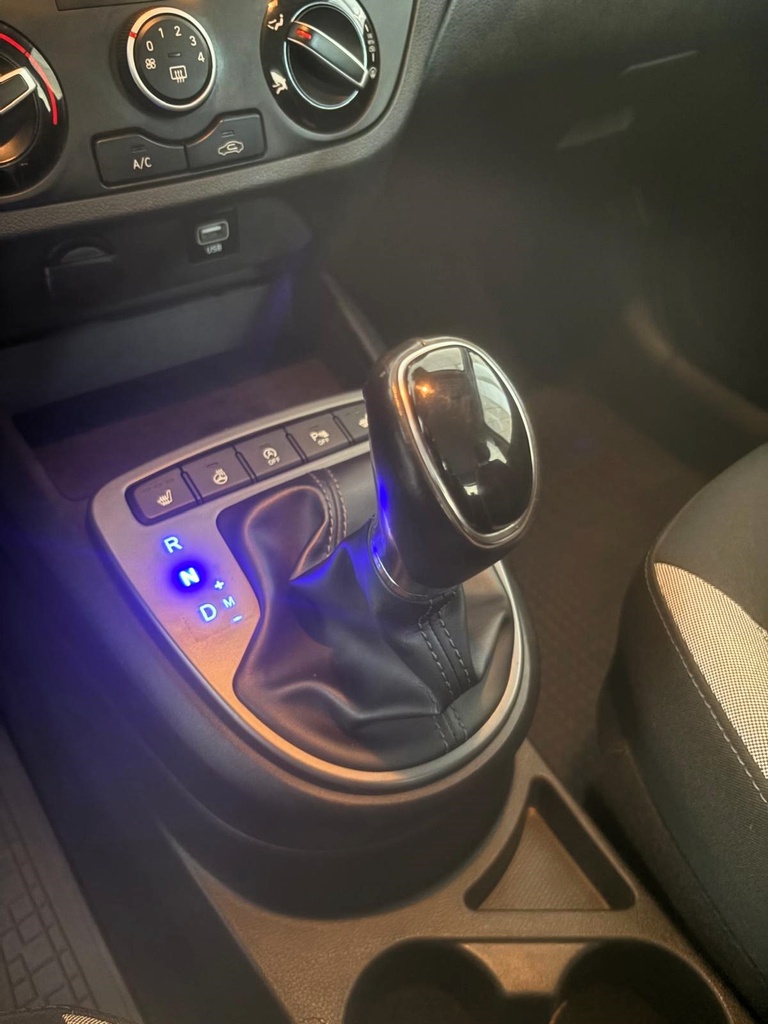 HYUNDAI I 10 (69CV) AUTOMÁTICO