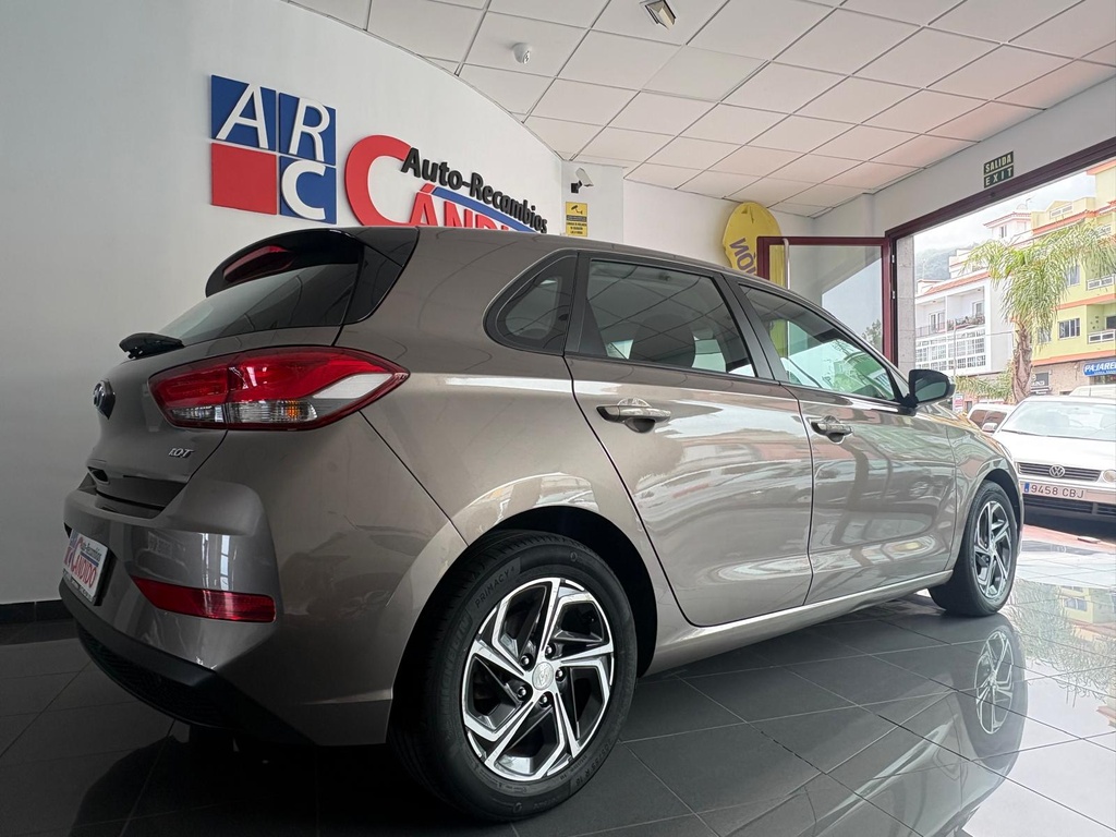 HYUNDAI I30